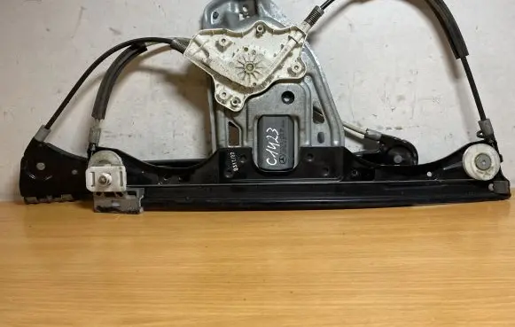 Mercedes-Benz C W203 Front door electric window regulator A2208204642 C1423