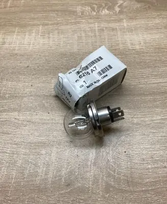 Ford Fiesta Headlight/headlamp bulb 6216A7