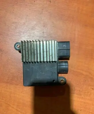 Lexus RX 450H Coolant fan relay 8925726020 4993003280