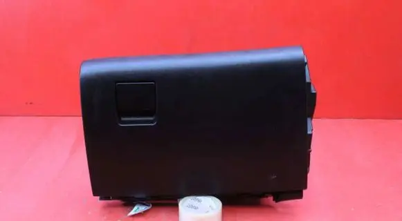 Opel Insignia A Glove box 13308550