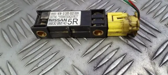 Nissan Almera N16 Airbag deployment crash/impact sensor 0285002009 98830bm740r5