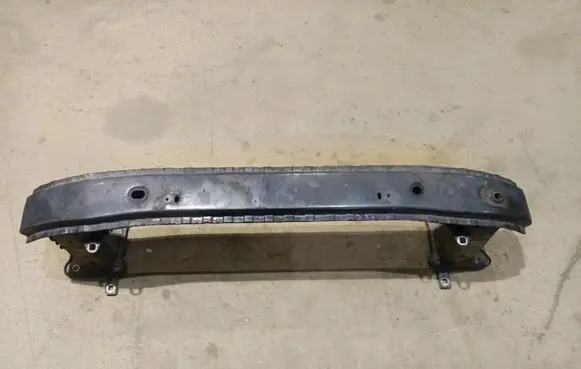 Volvo S40 Front bumper cross member 