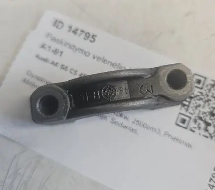 Audi A6 S6 C5 4B Camshaft holder 