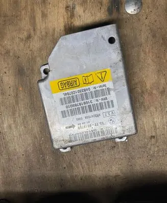 BMW 5 E39 Airbag control unit/module 6919789 316919789010 04B3301C0764L