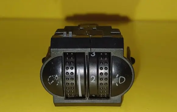 Volkswagen PASSAT B3 Headlight level height control switch 3B0941333C