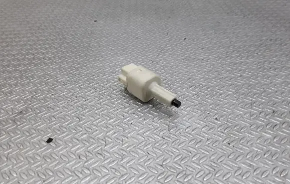 Toyota Avensis T250 Brake pedal sensor switch