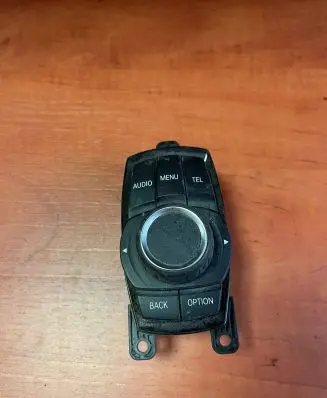 BMW 2 F22 F23 Head unit multimedia control 9317695 033623201