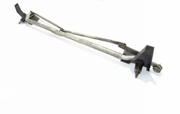 Jeep Patriot Front wiper linkage 