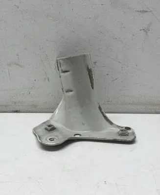 Skoda Roomster (5J) Fender mounting bracket 5J0821141