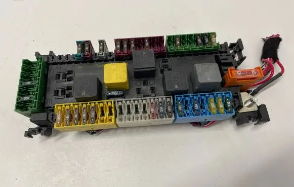 Mercedes-Benz GLE (W166 - C292) Fuse module A1669061202