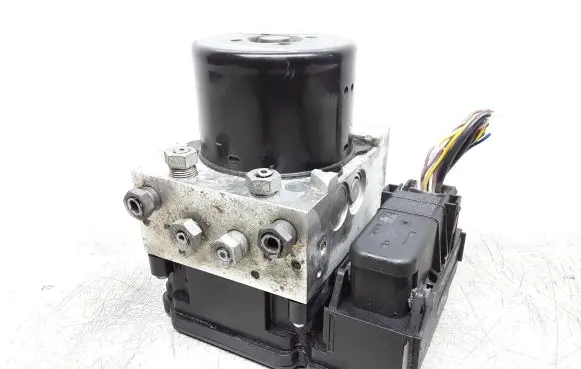 Volvo V60 ABS Pump 31329137