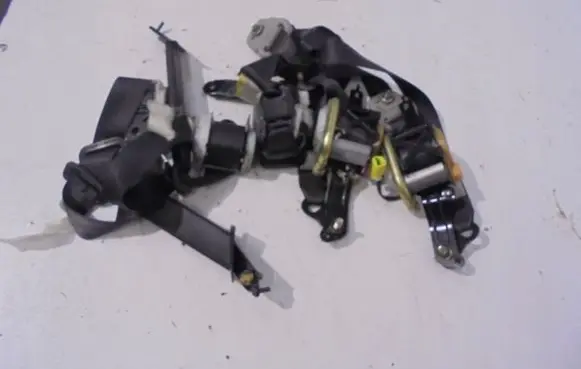 Subaru Legacy Front seatbelt PASYBEZPIECZESTWA