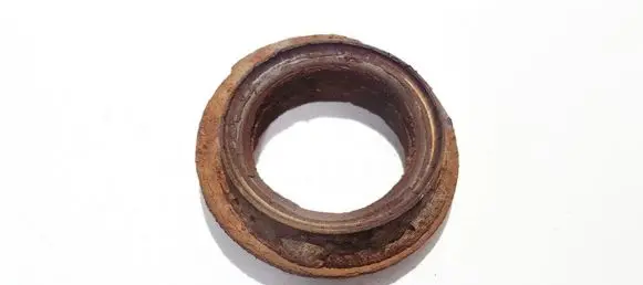 Peugeot 307 Coil spring mount 