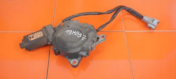 Suzuki Grand Vitara II Gearbox retarder mechanism 332516EU0A 19MB37
