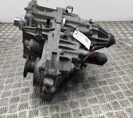 Nissan Pathfinder R51 Gearbox transfer box case EA70A 33100EA70A