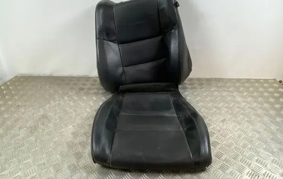 Jeep Grand Cherokee Front passenger seat S32809064