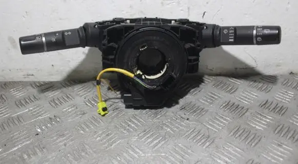 Wiper turn signal indicator stalk/switch