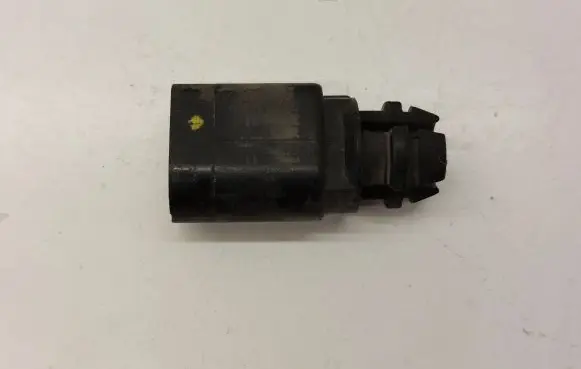 Audi A4 S4 B8 8K Outside/exterior temperature sensor 8Z0820535