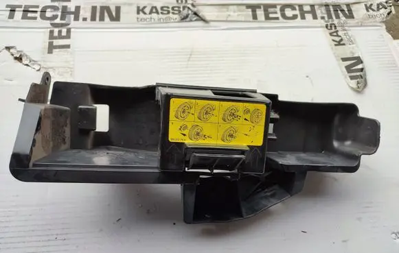 Audi A6 S6 C6 4F Bottom trim 4F0011215