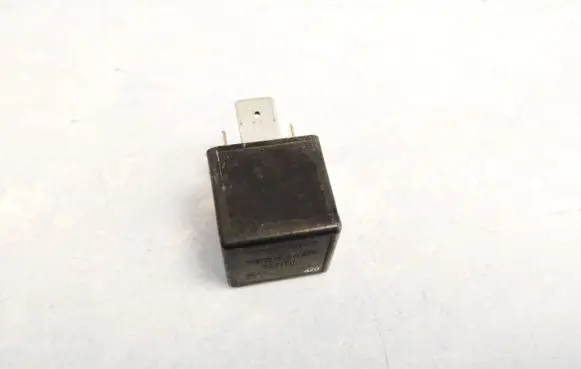 Volvo S80 Other relay 9441158 v23134-j52-x346
