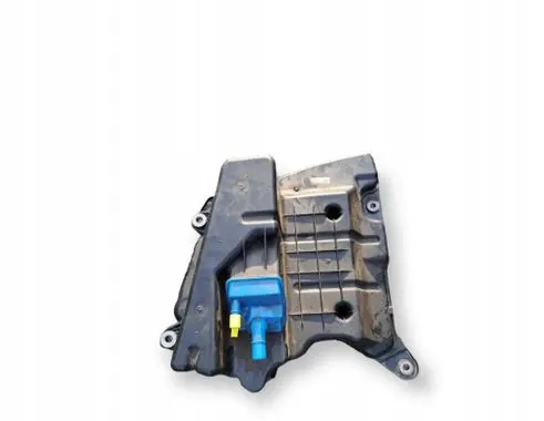 Audi A5 AdBlue liquid reservoir 8W0131878BH