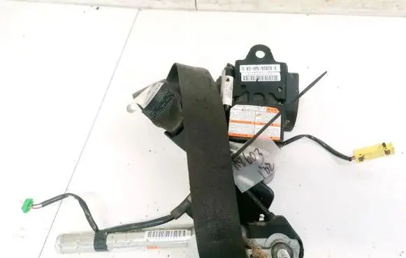 Honda CR-V Front seatbelt 81850SWWE0 81850-SWW-E0