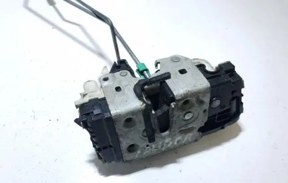 Dodge Caliber Front door lock