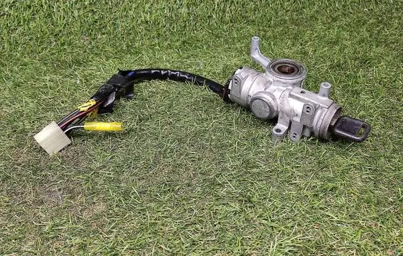 Opel Frontera A Ignition lock 337184