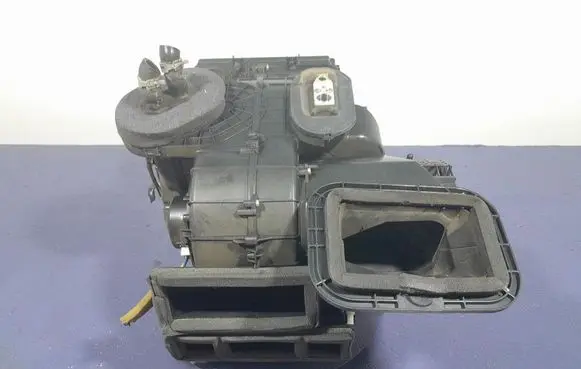Nissan Micra C+C Interior heater climate box assembly 