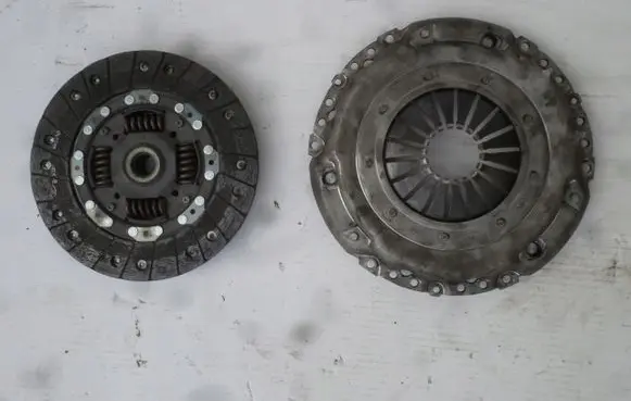 Toyota Avensis T270 Pressure plate 