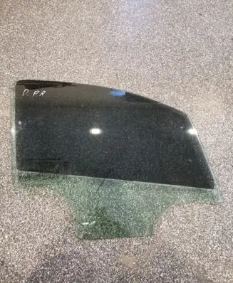 Buick Encore I Front door window glass four-door 95207985