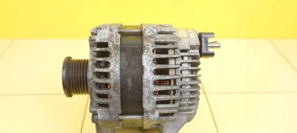 Mercedes-Benz Vito Viano W447 Generator/alternator A0009064022 28SP19
