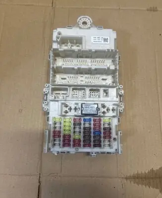 Honda HR-V Fuse module 747048360W