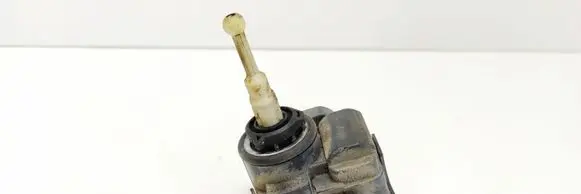 Volkswagen PASSAT B4 Headlight level adjustment motor 00728201