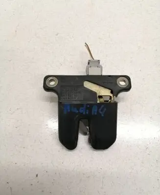 Audi A4 S4 B5 8D Tailgate/trunk/boot lock/catch/latch 8D5827505
