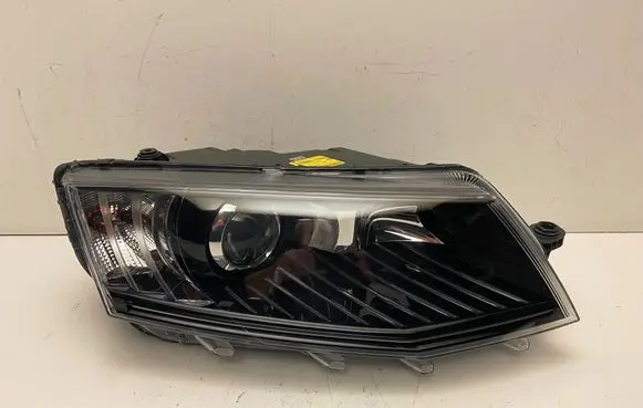 Skoda Octavia Mk3 (5E) Headlight/headlamp 5E1941016B 030127228400