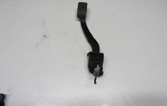 Peugeot 3008 I Accelerator throttle pedal 9671417080
