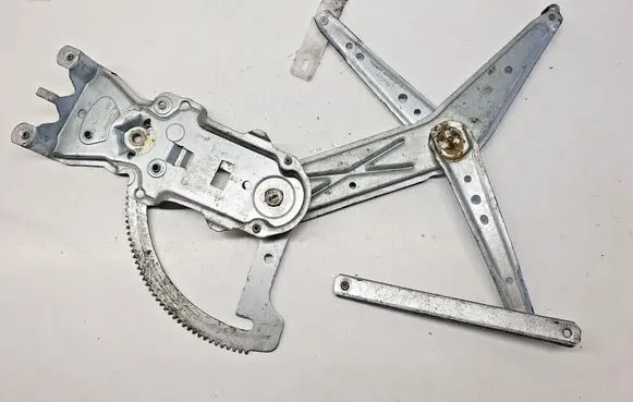 Opel Meriva A Front door manual window regulator 13230562 nr9443