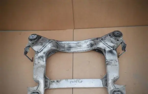 Volkswagen Phaeton Front subframe