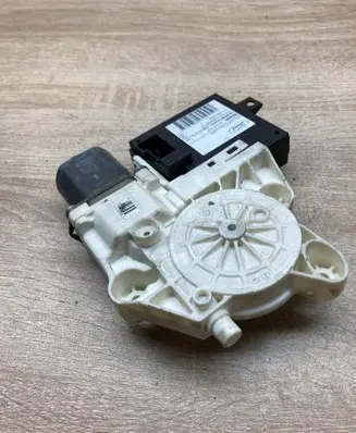 Ford Focus C-MAX Rear door window regulator motor 981537110 5WK11575K E521F
