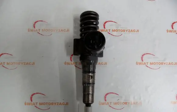 Audi A4 S4 B7 8E 8H Fuel injector 03G130073G