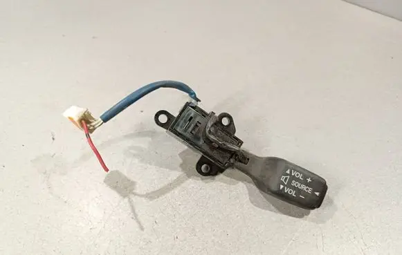 Mazda 626 Multifunctional control switch/knob 1380E10