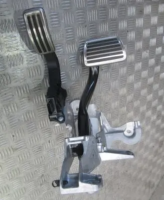 Porsche Cayenne (92A) Accelerator throttle pedal 4M1723117E