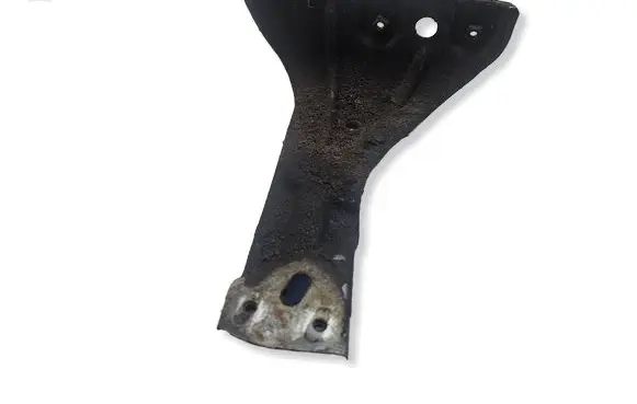 Volkswagen PASSAT CC Fender mounting bracket 3C8821142