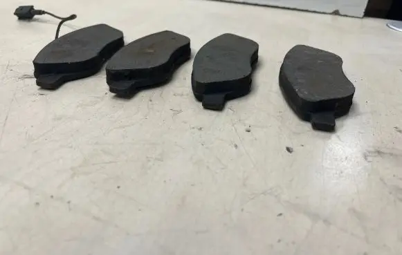 Lancia Delta Brake pads (front) 0986424595 02A1080046 354738239