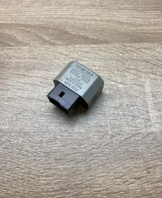 Toyota Prius (XW20) Other relay 895A146010 0618000840