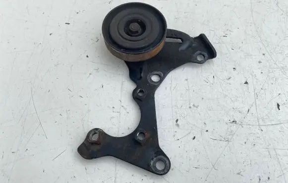 Toyota Avensis T220 Generator/alternator belt tensioner 9091905012