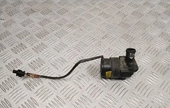 Land Rover Range Rover Sport L320 Water pump 9002986B