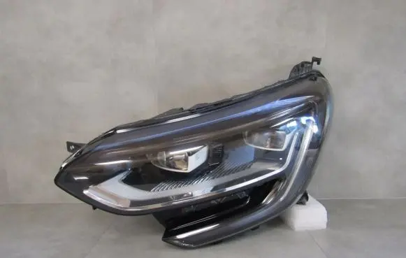 Renault Megane IV Headlight/headlamp