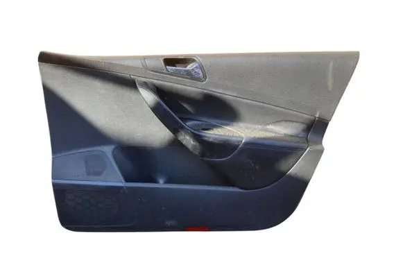 Volkswagen PASSAT B6 Front door card panel trim 3C1867012
